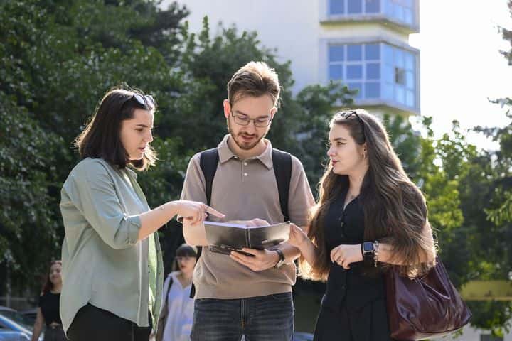 Facultatea de Automatică și Calculatoare (AC)